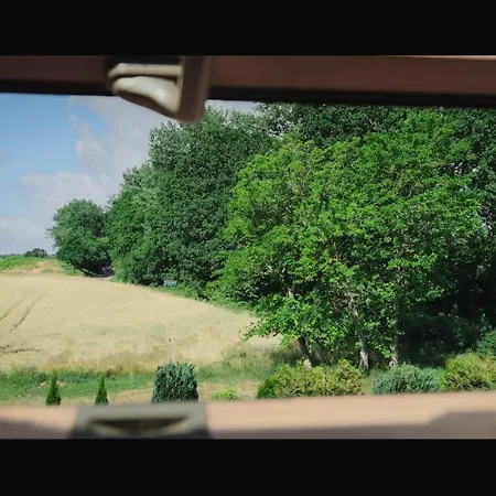 Na Końcu świata Gospodarstwo agroturystyczne *